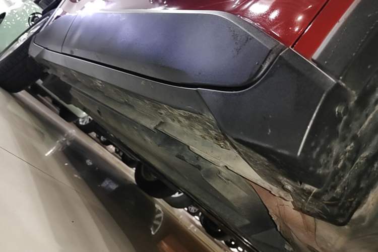 Used Toyota C-HR 2018 2.0L Elite Edition China V standard Right Side Sill