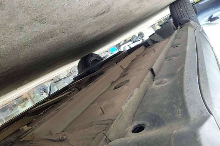 Used Toyota C-HR 2018 2.0L Flagship Version China V Standard Right Side Sill