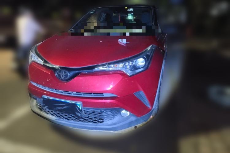 Gebrauchter Toyota C-HR 2018 2.0L Leading Edition China VI Guazi used car, China used car export, Used car for sale, Used cars, Cheapest cars for sale
