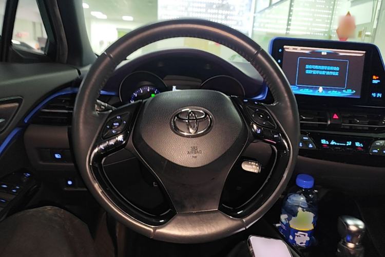 Used Toyota C-HR 2018 2.0L Luxury Edition China VI Standard Steering Wheel