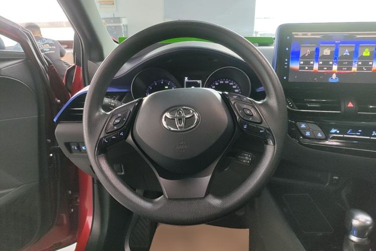 Used Toyota C-HR 2018 2.0L Leading with Sunroof China V Standard Steering Wheel