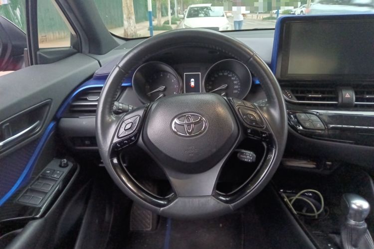 Used Toyota C-HR 2018 2.0L Luxury Edition China VI Standard Steering Wheel