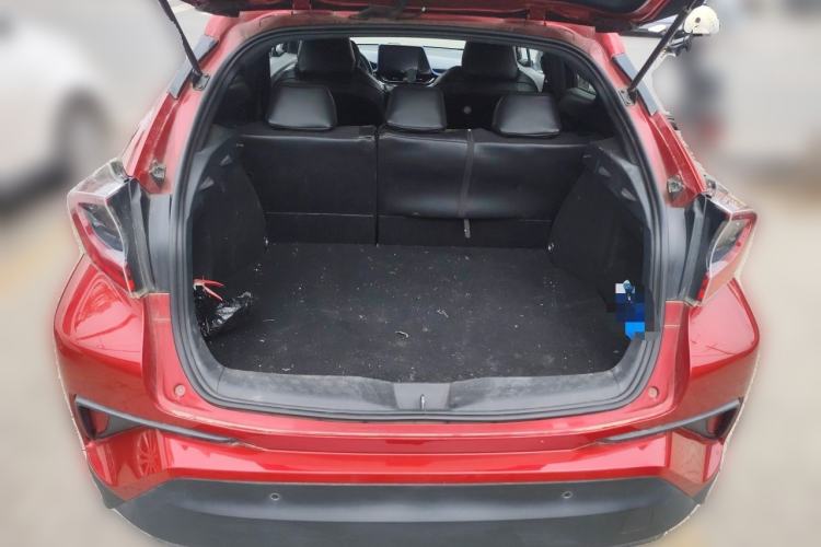 Used Toyota C-HR 2018 2.0L Luxury Edition China VI Standard Trunk