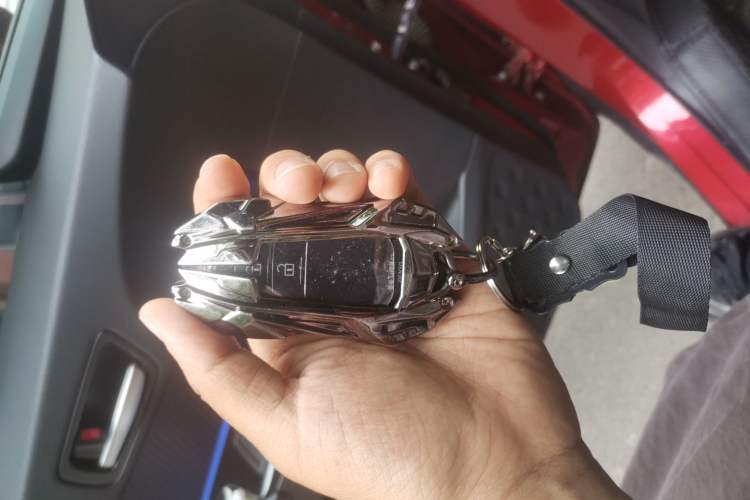 Used Toyota C-HR 2018 2.0L Leading Edition China VI Vehicle Key