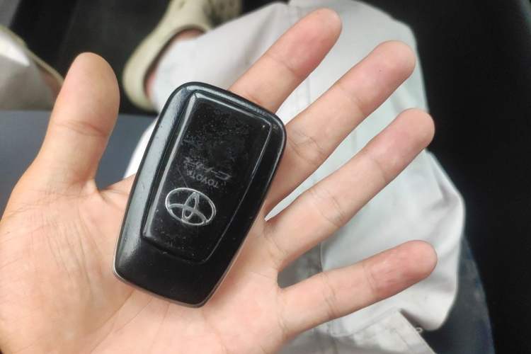 Used Toyota C-HR 2018 2.0L Leading Edition China V-standard Vehicle Key