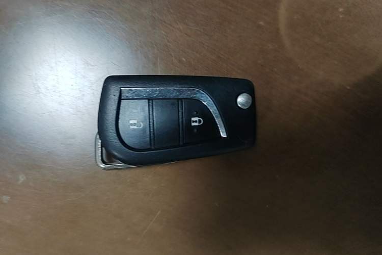 Used Toyota C-HR 2018 2.0L Elite Edition China V standard Vehicle Key