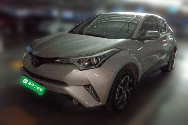 Used Toyota C-HR 2018 2.0L Leading with Sunroof China VI Standard