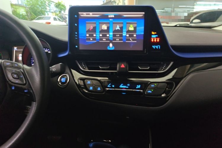 Used Toyota C-HR 2018 2.0L Leading with Sunroof China VI Standard Audio And AC Panel