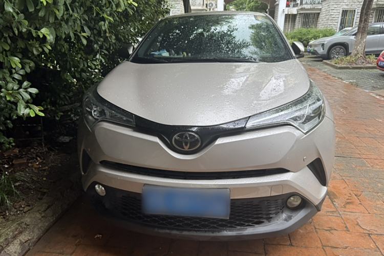 Used Toyota C-HR 2018 2.0L Leading Edition China VI Exterior 1