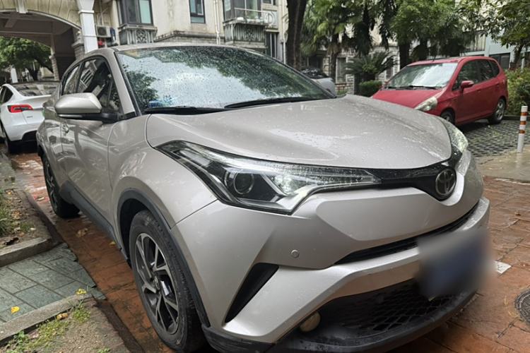 Used Toyota C-HR 2018 2.0L Leading Edition China VI Exterior 2