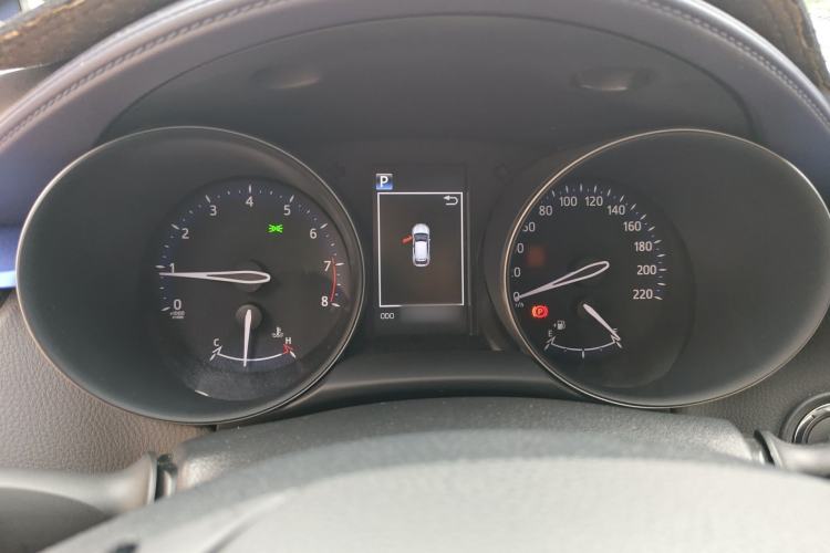 Used Toyota C-HR 2018 2.0L Leading with Sunroof China VI Standard Instrument Cluster