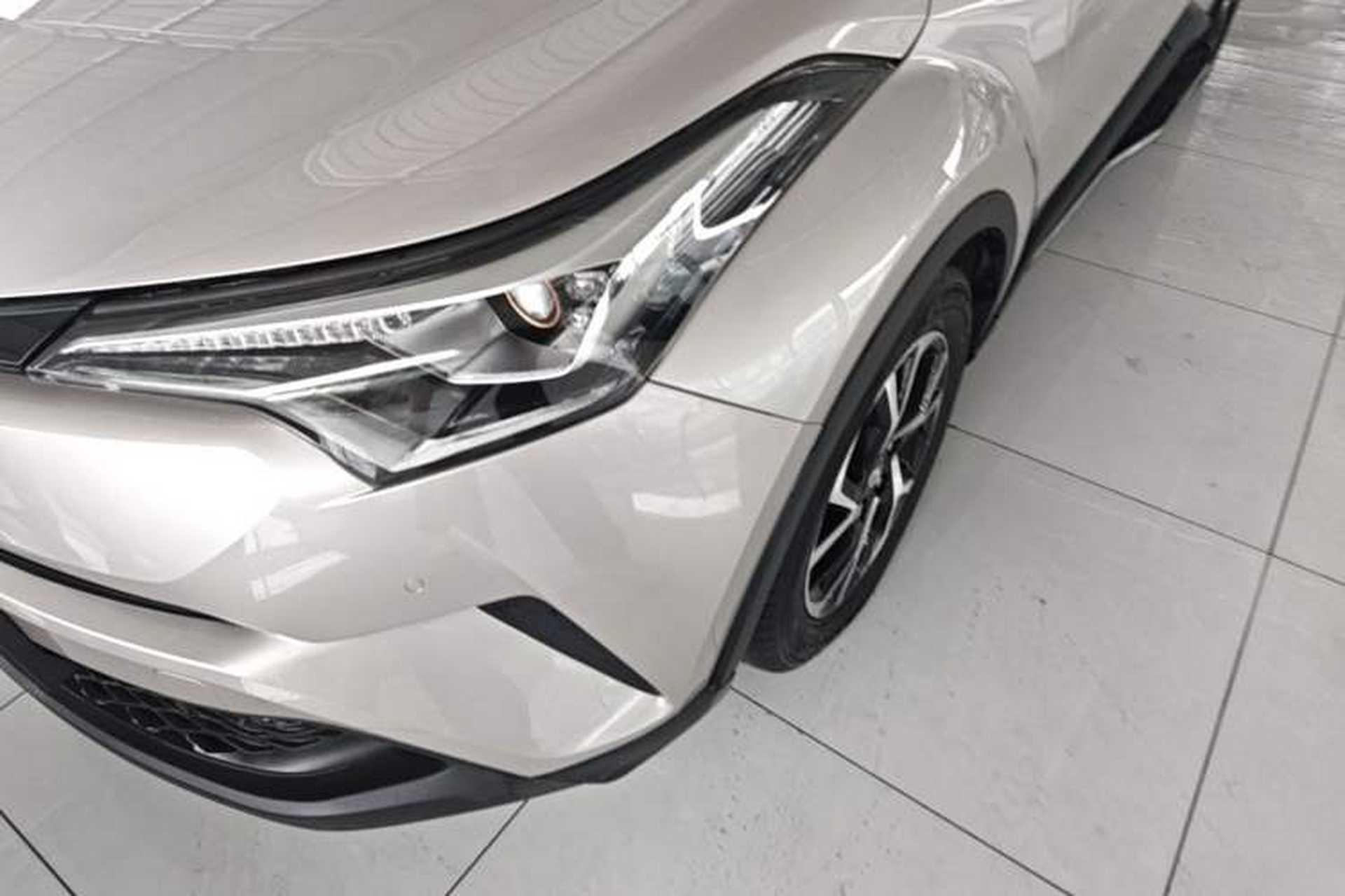 Used Toyota C-HR 2018 2.0L Flagship Sunroof Version China VI Standard Left Front Headlight