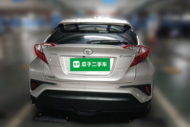 Used Toyota C-HR 2018 2.0L Leading with Sunroof China VI Standard Rear