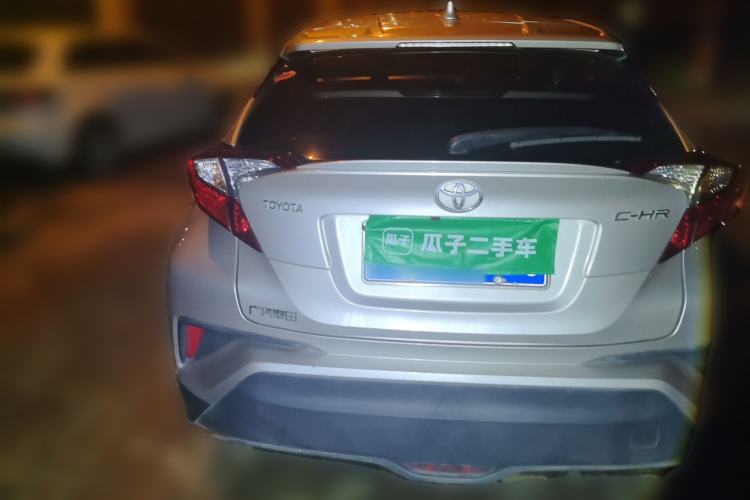 Used Toyota C-HR 2018 2.0L Leading with Sunroof China VI Standard Rear