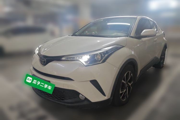 Used Toyota C-HR 2018 2.0L Leading Edition China V-standard Guazi used car, China used car export, Used car for sale, Used cars, Cheapest cars for sale