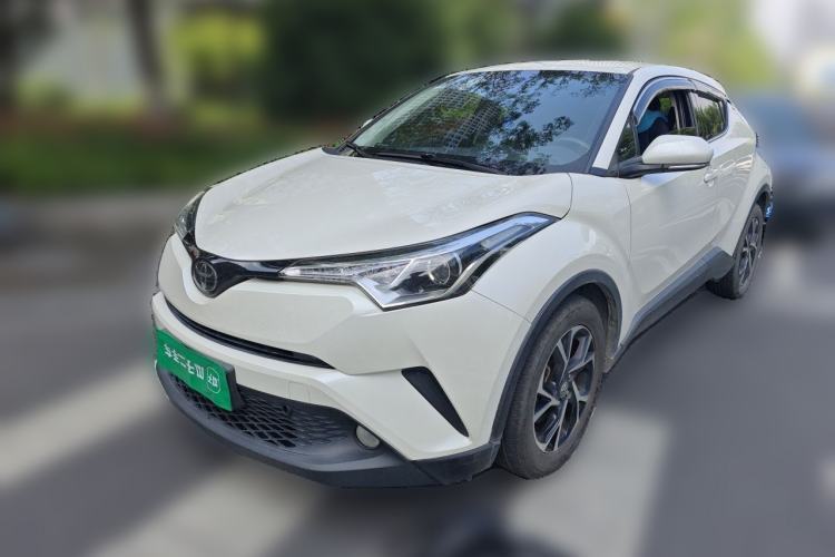 Used Toyota C-HR 2018 2.0L CoolRun Leading Edition China VI Guazi used car, China used car export, Used car for sale, Used  cars, Cheapest cars for sale