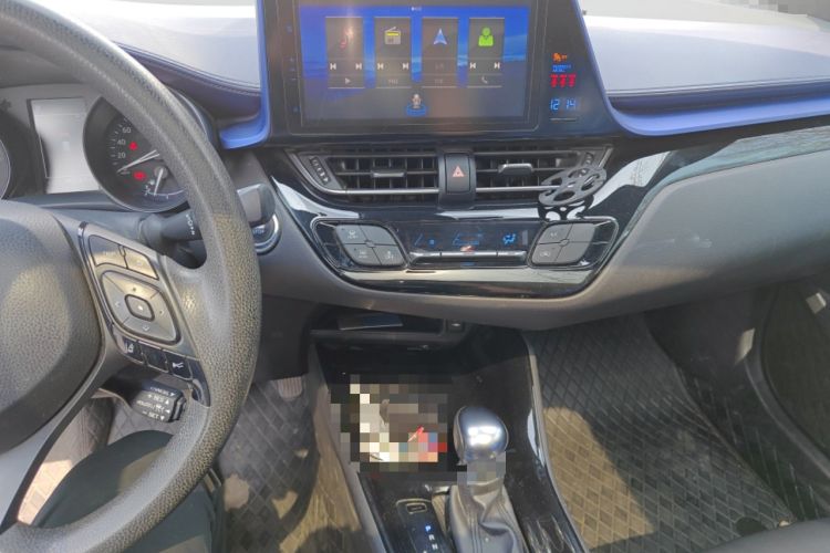 Used Toyota C-HR 2018 2.0L Leading with Sunroof China VI Standard Audio And AC Panel