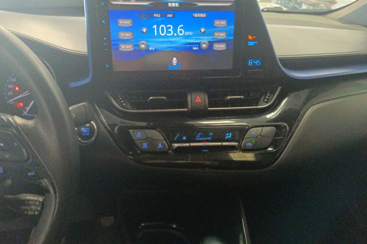 Used Toyota C-HR 2018 2.0L Leading with Sunroof China VI Standard Audio And AC Panel