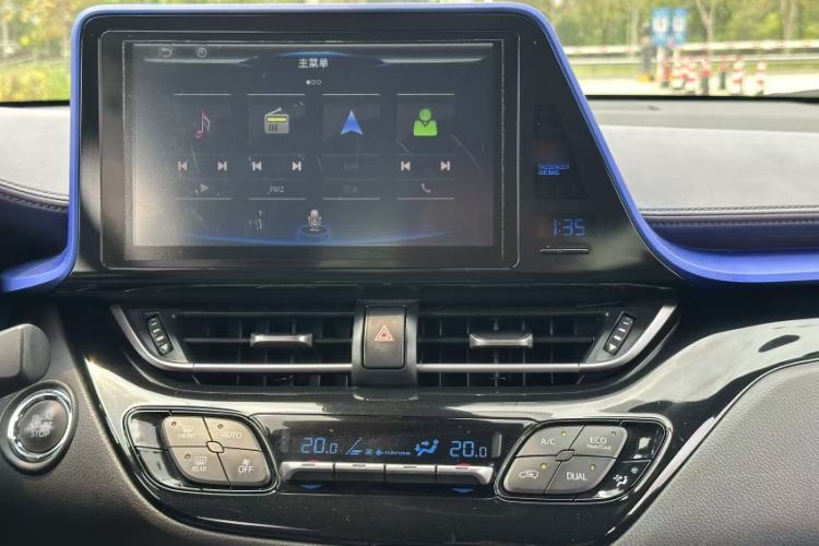 Used Toyota C-HR 2018 2.0L Luxury Edition China V Standard Audio And AC Panel