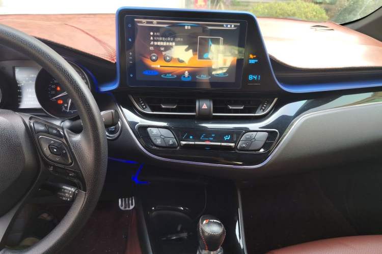 Used Toyota C-HR 2018 2.0L Leading Edition China V-standard Audio And AC Panel