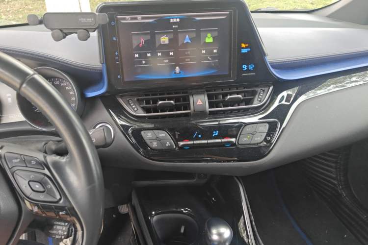 Used Toyota C-HR 2018 2.0L Luxury Edition China V Standard Audio And AC Panel