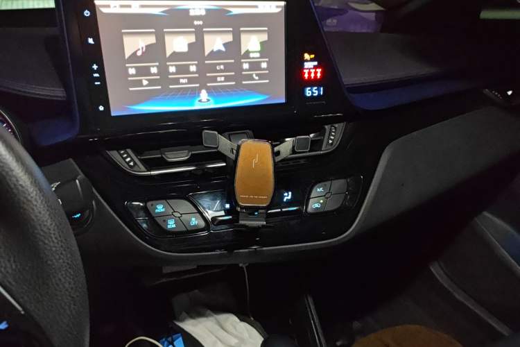 Used Toyota C-HR 2018 2.0L Leading Edition China VI Audio And AC Panel