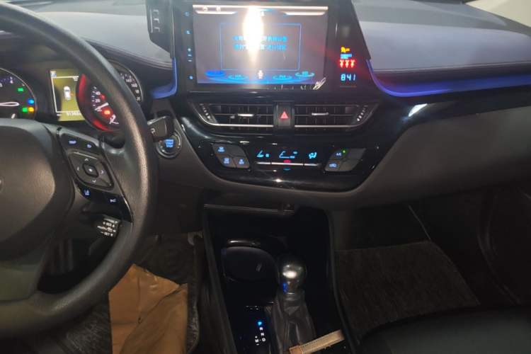 Used Toyota C-HR 2018 2.0L Leading Edition China V-standard Audio And AC Panel