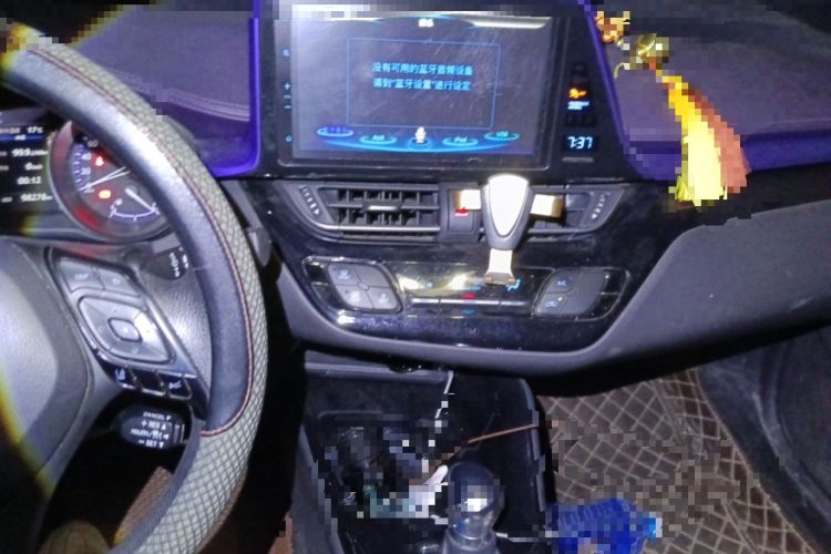 Used Toyota C-HR 2018 2.0L Coolway Leading Edition with Sunroof China VI Standard Audio And AC Panel