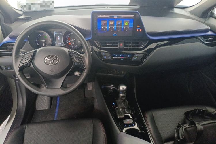 Used Toyota C-HR 2018 2.0L Leading Edition China VI Center Console