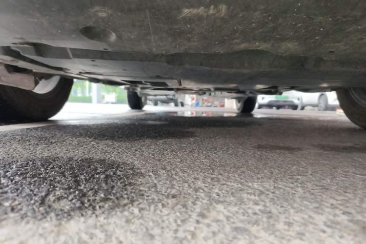 Used Toyota C-HR 2018 2.0L Leading with Sunroof China VI Standard Chassis Front