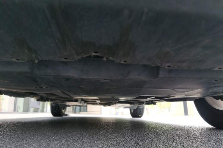 Used Toyota C-HR 2018 2.0L Leading with Sunroof China VI Standard Chassis Front