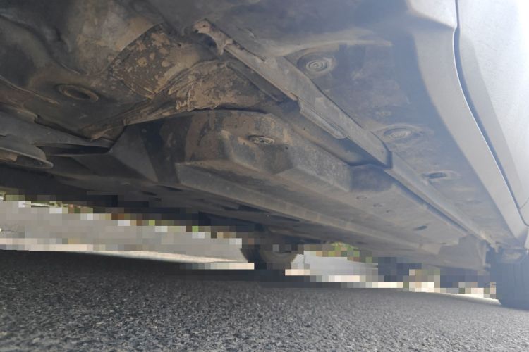 Used Toyota C-HR 2018 2.0L Leading with Sunroof China VI Standard Chassis Front Left