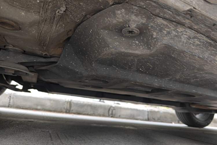 Used Toyota C-HR 2018 2.0L Leading Edition China V-standard Chassis Front Left