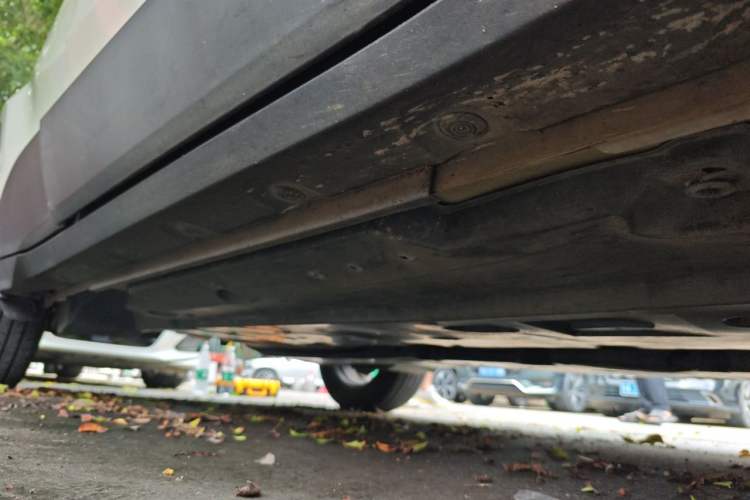 Used Toyota C-HR 2018 2.0L Leading Edition China V-standard Chassis Front Right