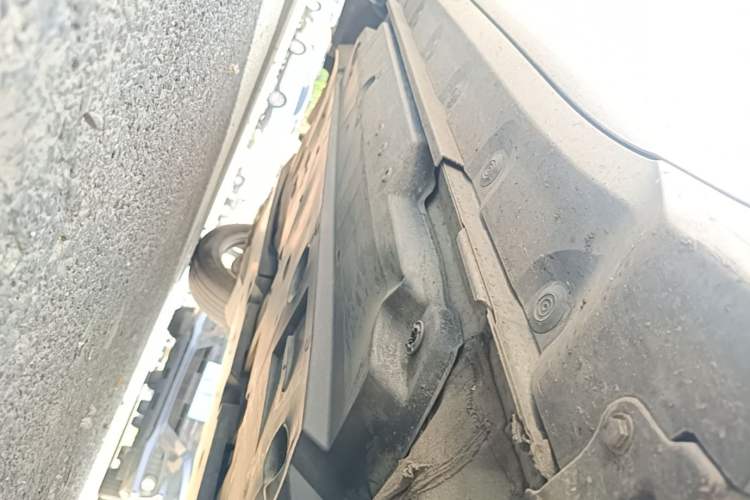 Used Toyota C-HR 2018 2.0L Leading with Sunroof China V Standard Chassis Front Right