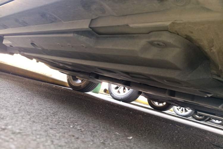 Used Toyota C-HR 2018 2.0L Leading Edition China VI Chassis Front Right