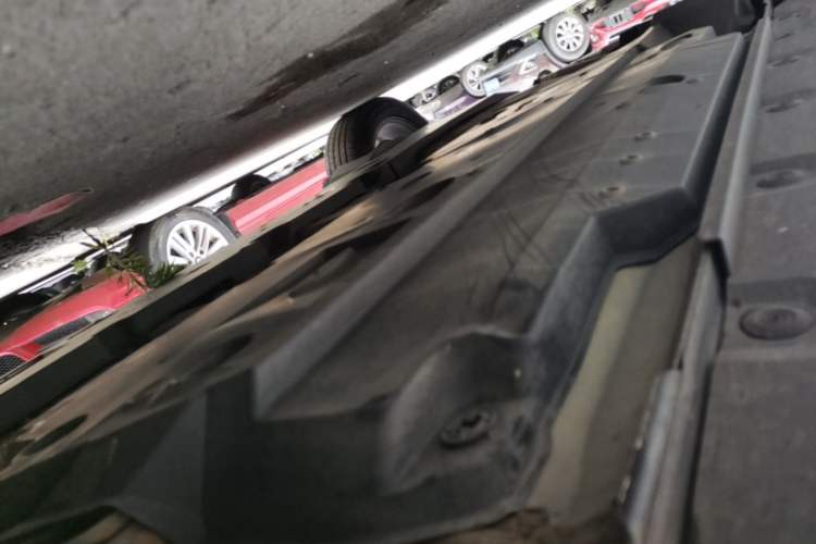 Used Toyota C-HR 2018 2.0L Luxury Edition China VI Standard Chassis Front Right