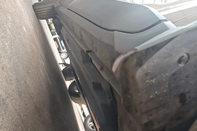 Used Toyota C-HR 2018 2.0L Luxury Edition China V Standard Chassis Front Right