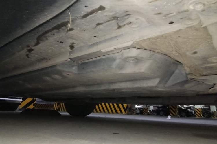 Used Toyota C-HR 2018 2.0L Leading with Sunroof China VI Standard Chassis Front Right