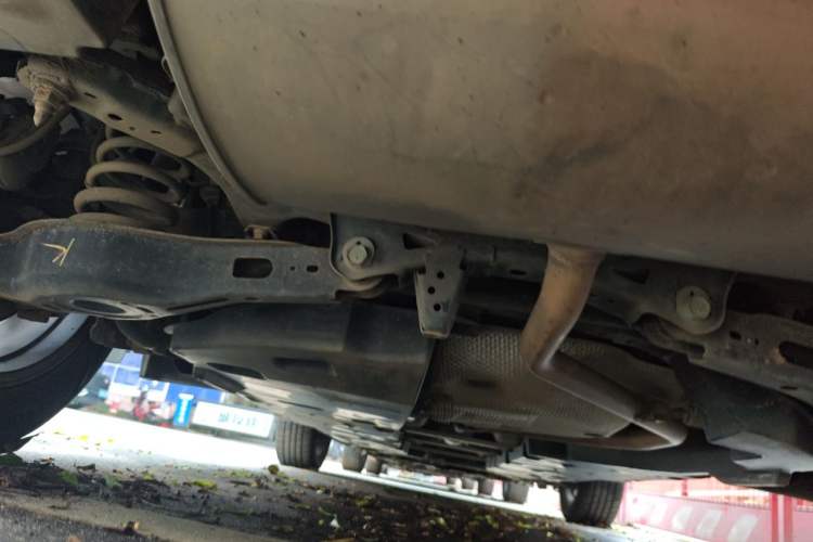 Used Toyota C-HR 2018 2.0L Leading Edition China V-standard Chassis Rear