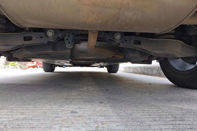 Used Toyota C-HR 2018 2.0L Leading Edition China V-standard Chassis Rear
