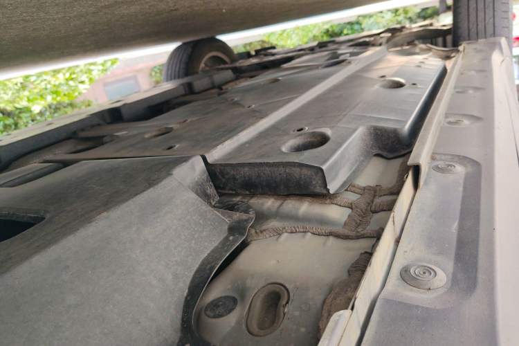 Used Toyota C-HR 2018 2.0L Leading with Sunroof China VI Standard Chassis Rear Left