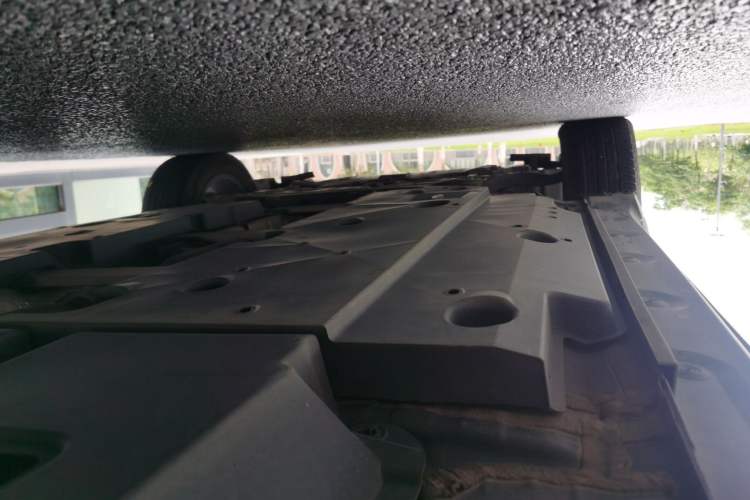 Used Toyota C-HR 2018 2.0L Leading with Sunroof China VI Standard Chassis Rear Left
