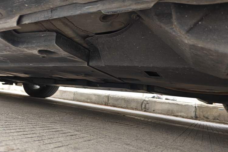 Used Toyota C-HR 2018 2.0L Leading Edition China V-standard Chassis Rear Left
