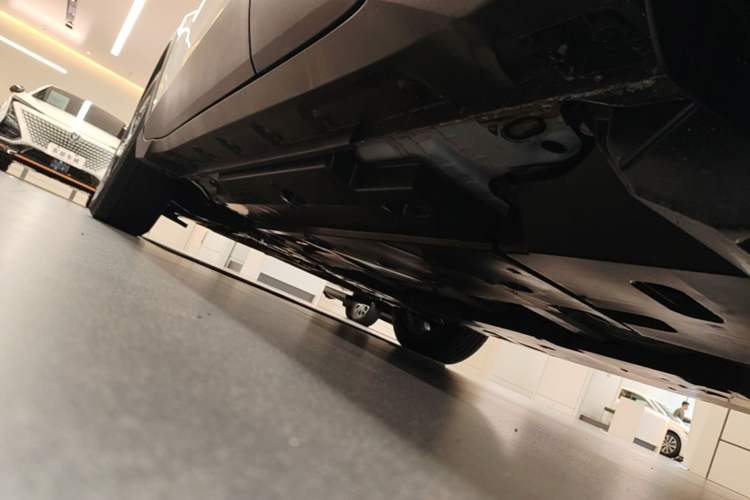 Used Toyota C-HR 2018 2.0L Leading with Sunroof China VI Standard Chassis Rear Left