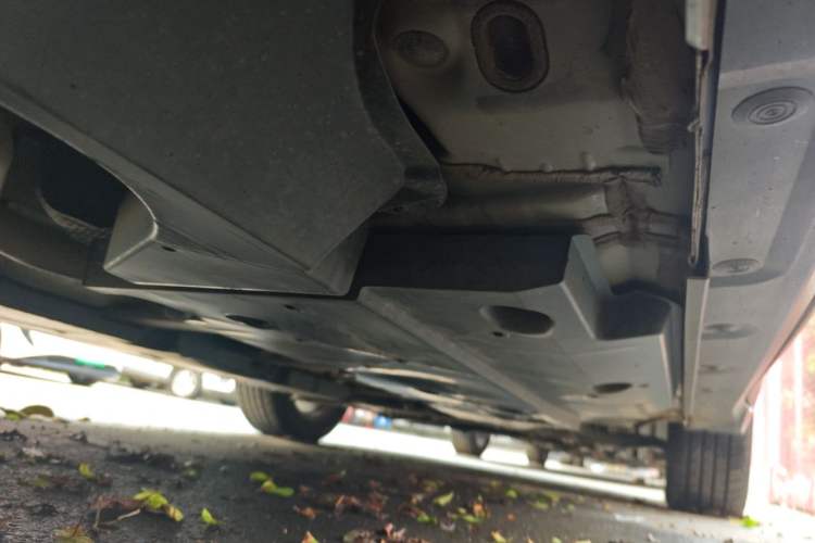 Used Toyota C-HR 2018 2.0L Leading Edition China V-standard Chassis Rear Right