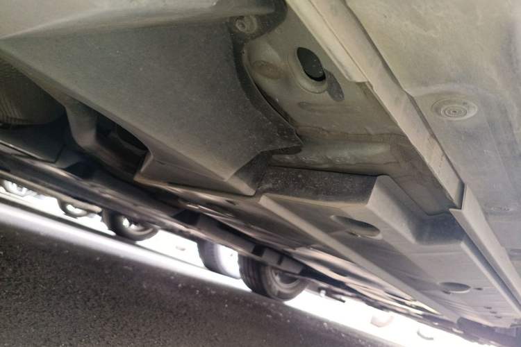 Used Toyota C-HR 2018 2.0L Leading Edition China VI Chassis Rear Right