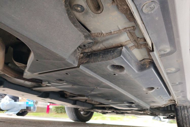 Used Toyota C-HR 2018 2.0L Leading with Sunroof China VI Standard Chassis Rear Right