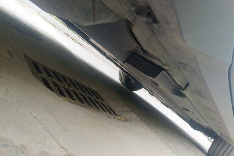 Used Toyota C-HR 2018 2.0L Leading with Sunroof China V Standard Chassis Rear Right
