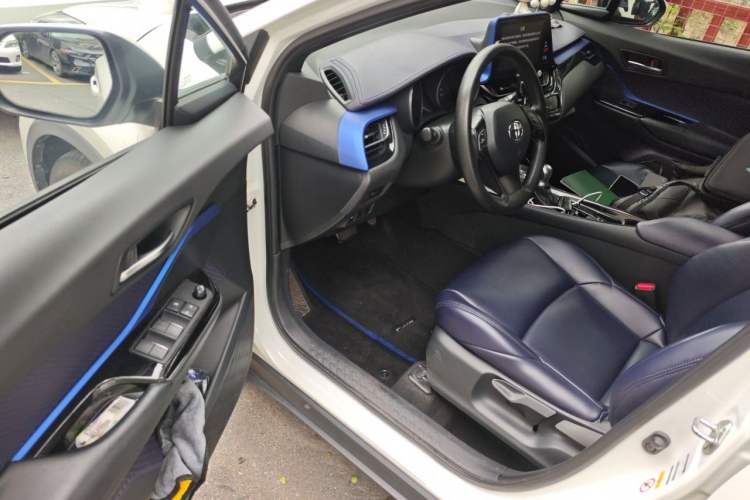 Used Toyota C-HR 2018 2.0L Leading Edition China V-standard Driver Seat